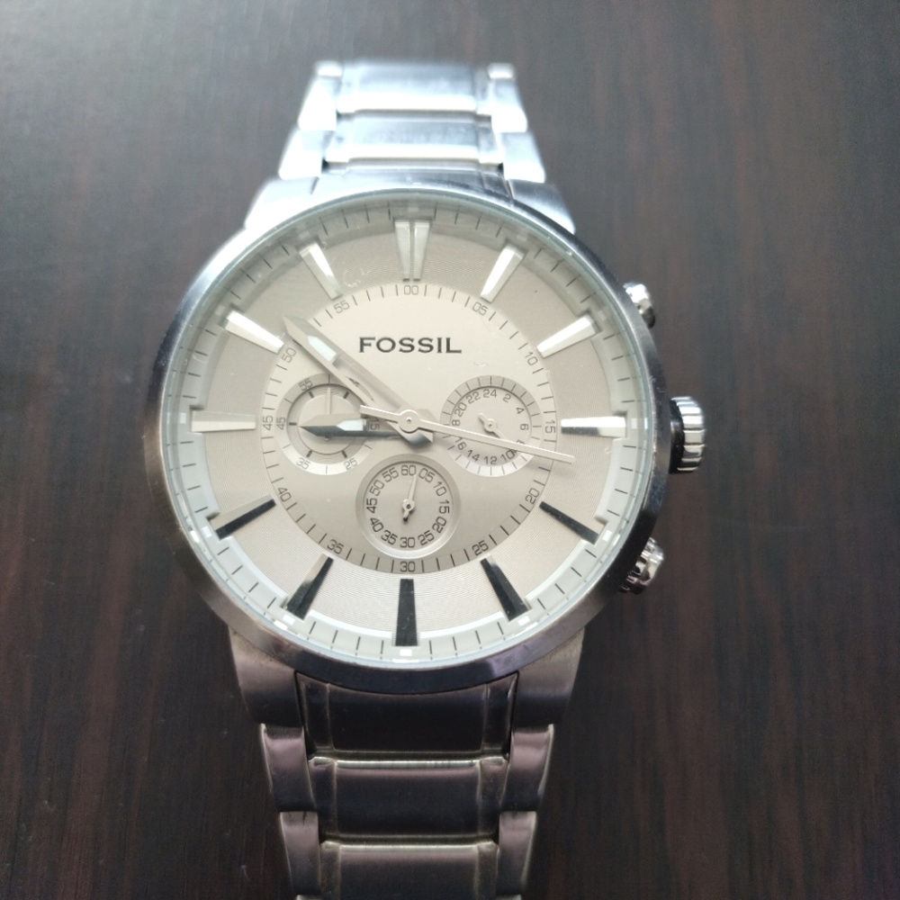 Fossil watch